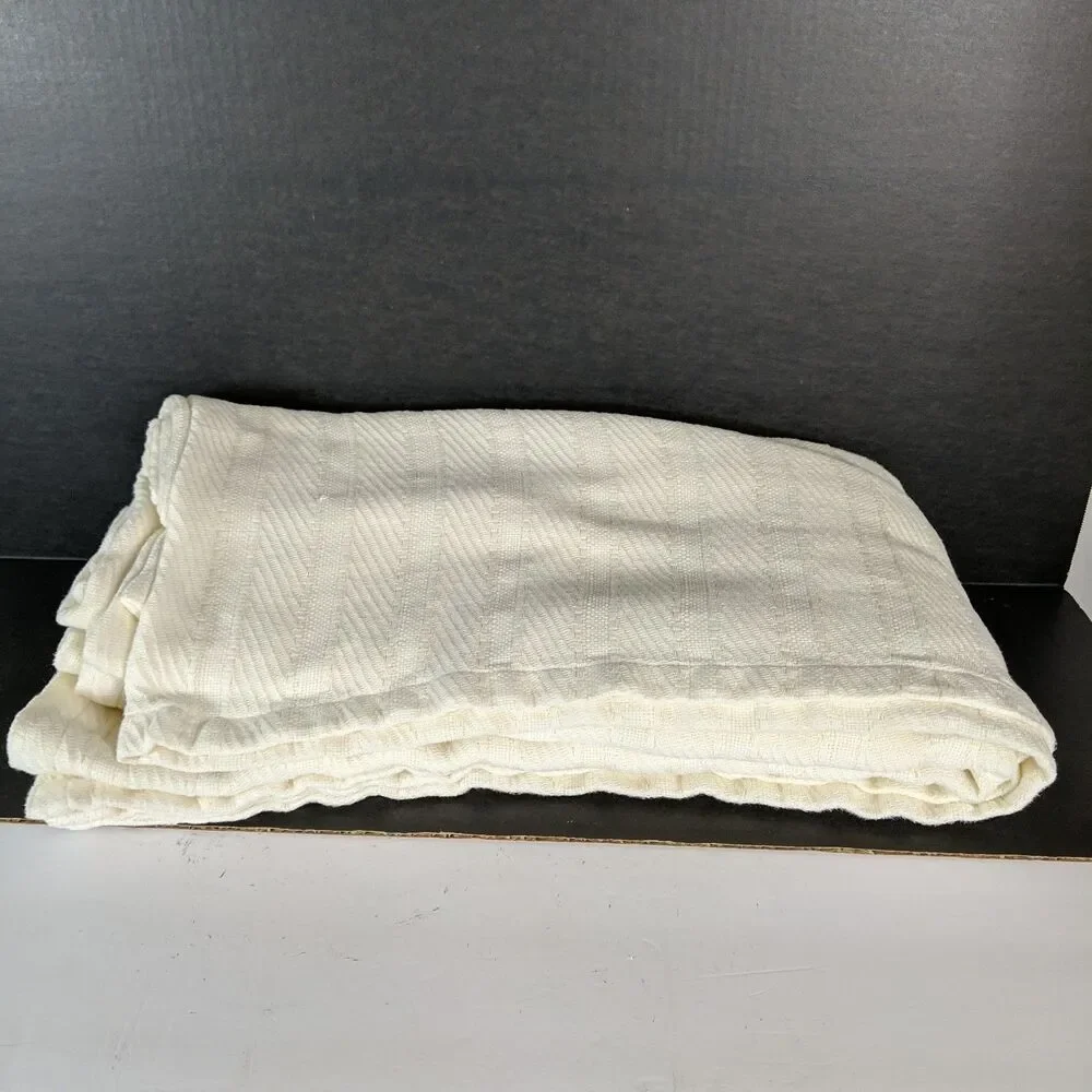 Wamsutta Ivory Cotton Knit Herringbone Blanket Throw Stripe Coverlet 88 x 88 in